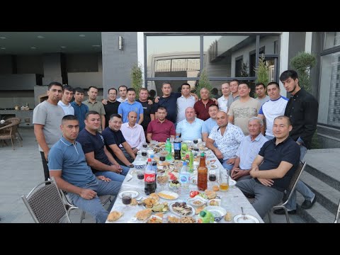 Anvarjon Aka Tavallud ayyomingiz muborak bo'lsin yana birbor Flowers Jamoasi sizni Tabriklaydi