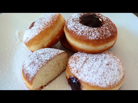 FINE MEKANE BAKINE KRAFNE (HOMEMADE DONUTS)