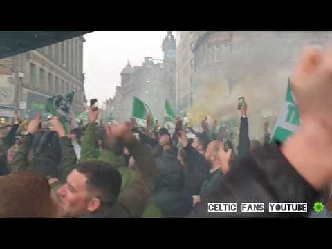 Celtic Fans at Glasgow Cross having a party