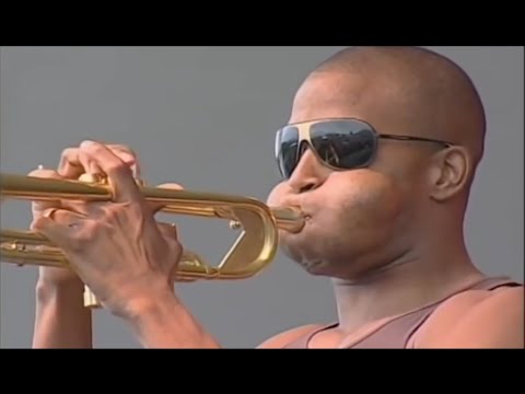 Epic trumpet guy playing seamlessly for 10 hours