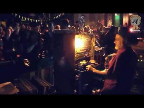 U.N.O.D. Weekender 2013 - King Earthquake ▶ Isiah Mentor "I Blame You" ①