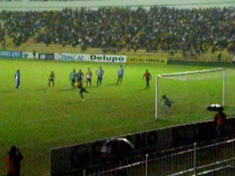 máscara do tigre Criciúma 3x1 Avaí (18-06-2010)
