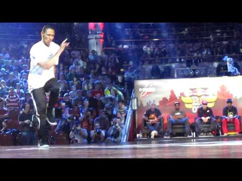 Morris vs Taisuke Red Bull BCOne 2011