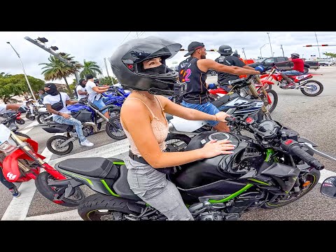 ICH MUSS VOR DEN COPS FLÜCHTEN