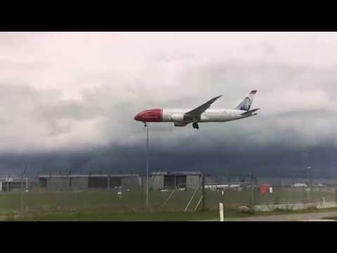 Norwegian B787-800 Copenhagen Landing