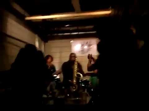 New Orleans groove in Japan ( eZra brown saxophone)