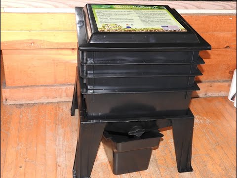 Indoor Worm Composting Bin Worm Factory 360 Unboxing
