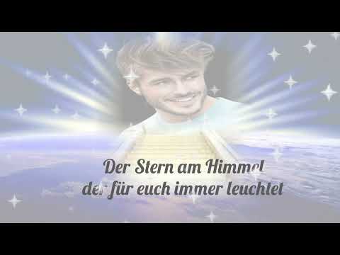 Lisa schreib einen Liebesbrief, an ihren gelieben Mann im Himmel