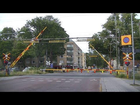 Spoorwegovergang Uppsala (S) // Railroad crossing // Järnvägsövergång