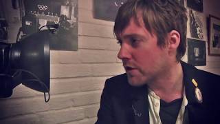 Kaiser Chiefs - Never miss a beat (acoustic live, 2009)