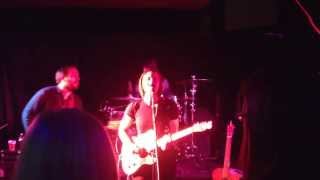 Laura Stevenson and The Cans &quot;Runner&quot; EPTX