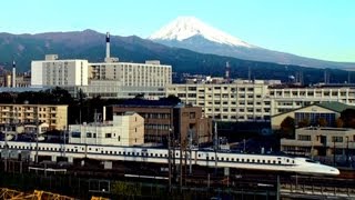 preview picture of video '新幹線と富士山。三島駅。Shinkansen。Mt.Fuji。'