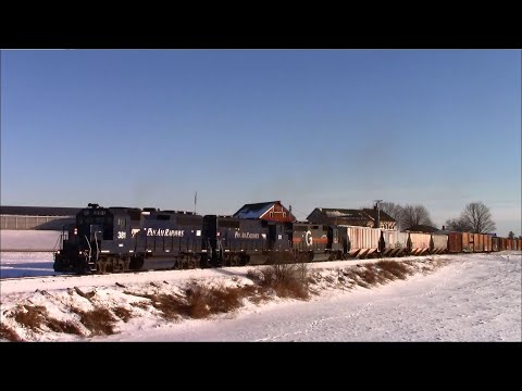 MEC 381 leads a PORU chase between Leeds and Livermore Falls, ME on 1/31/2021