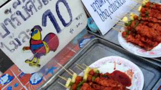 preview picture of video 'Thai Street Foods at Walking Street Night Markets, Krabi Town, Thailand.'