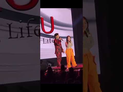 Win Vang and Huab Vwj concert USA