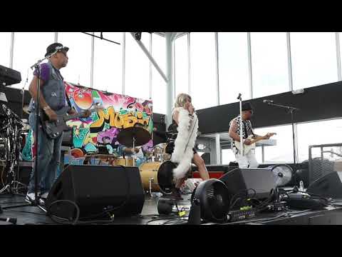 Material Girl covered by The Ruxpins - 80s Tribute