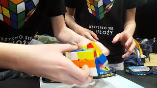 11.22 3x3 team solve with @brunofromm576(matching T-shirts)