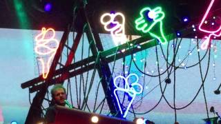 Monotono - Renzo Rubino live - Il gelato dopo il mare tour - Porta di Roma - Roma 09/07/2017.