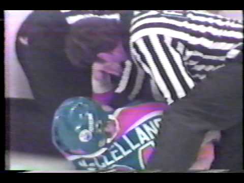 Kevin McClelland vs John Blum 11-29-84