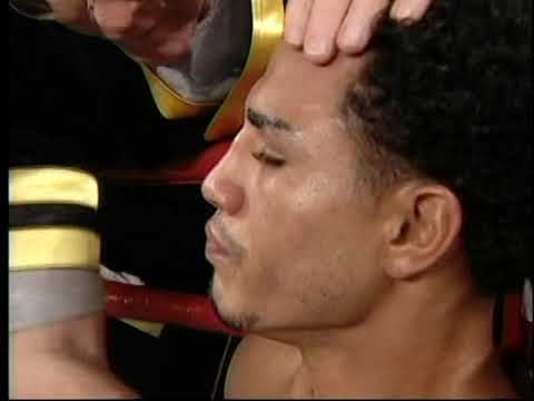 M. Cotto (Puerto Rico) vs V. Sosa (Dominican Republic)