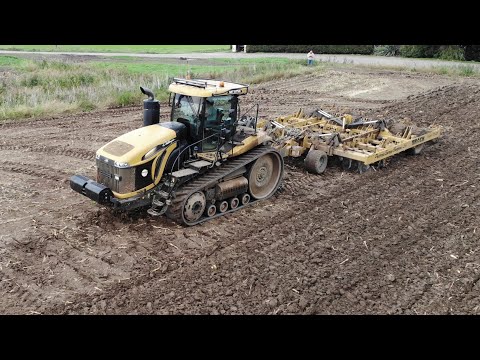 Agco Challenger MT875E & Brock Super Till 530