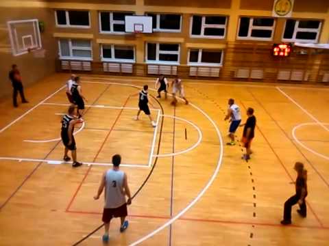 3. Basketliga (9.11.2014): Tamper vs. 26ers 63:64