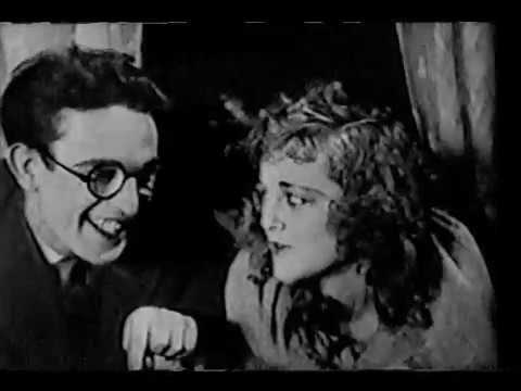 Hooray for Harold Lloyd - TV Episode (1977) - #8