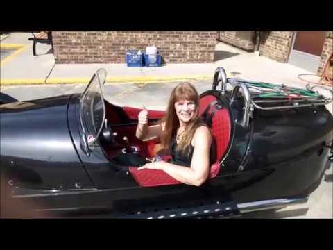 We are riding a awesome Morgan car, 2018