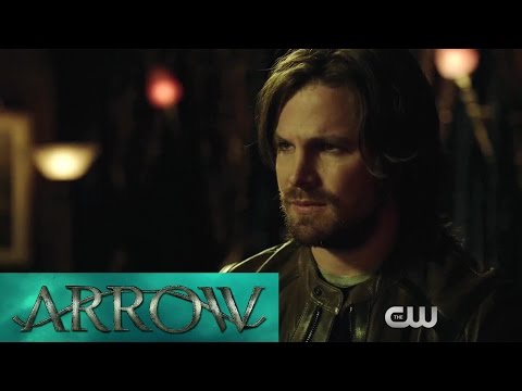 Arrow | Season 5 Episode 17 | 'Kapiushon' Scene