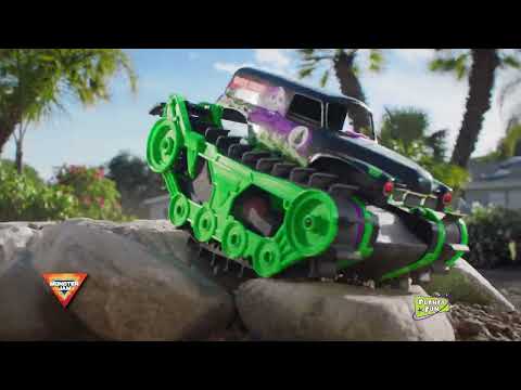 💥 Attack Any Terrain! 💥 Monster Jam Grave Digger Trax