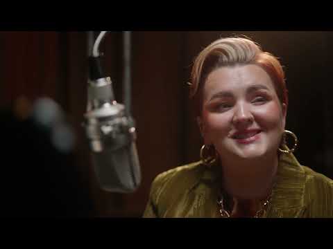 Coat of Many Colours- with Bronwen Lewis 🎶