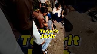 Download lagu sampai lemas !!! cewek cantik kesurupan - reog tulabu pakintelan #barongan #cewekcantik #jaranan mp3