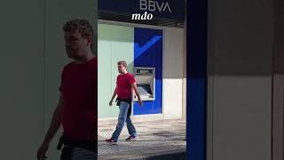 🔴ÚLTIMA HORA | La Policía desaloja a los activistas del portal durante la protes