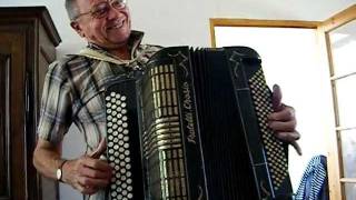 YVON FRANCHET ( ancien accordéoniste des parquets raoul thenay 36800)