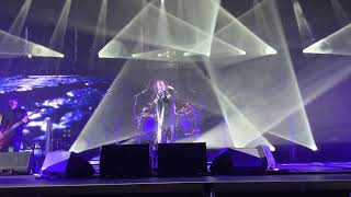 Korn - Alone I Break (Live)