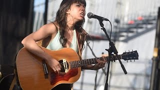 Hurray For The Riff Raff - &quot;I Know It&#39;s Wrong (But That&#39;s Alright)&quot; - Mountain Jam 2015