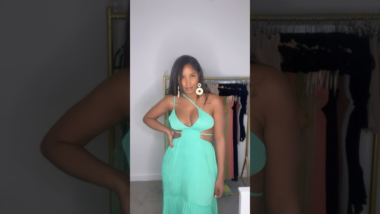 Best Summer Resort Wear for your next vacation - elletenaj.com #fashion #summervacation