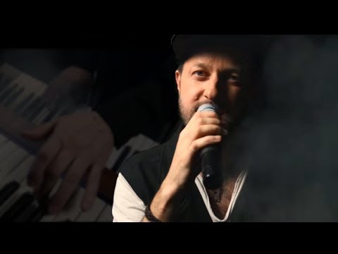 KOMBI Łosowski – Miłością zmieniaj świat [Official Music Video]