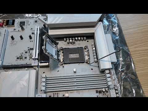 How to insert Intel Ultra 265K in LGA1851 Socket