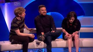 Aisling Bea, talking knee