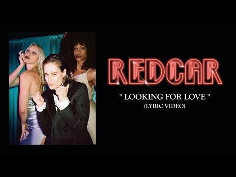 Christine and the Queens - Looking for love (Lyric Video)