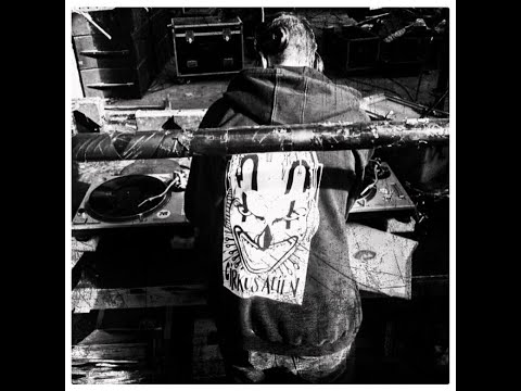 Cirkus Alien - Al3rt pentagon strike