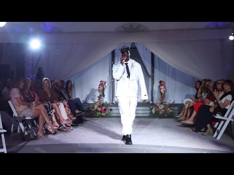 Mike B - IDOLS (Live) 