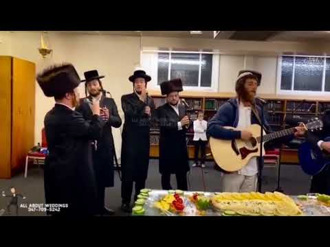 Yababei ;   Shmulik Frank(Original Composer)Hershy Rosenbaum, zemiros choir