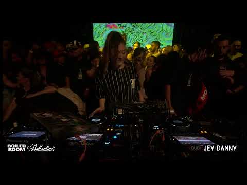 BOILER ROOM X BALLANTINE'S TRUE MUSIC STUDIOS: MEDELLÍN - Jey Danny