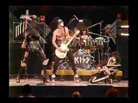Kiss "Black Diamond" The Midnight Special 1975