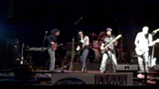 Amanda Overmyer - Hole In The Wall