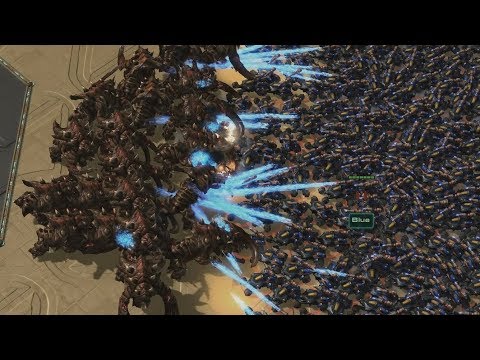 Starcraft 2 - 20 Ultralisks vs 300 Hellions