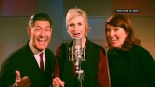 Lynch's Christmas singalong