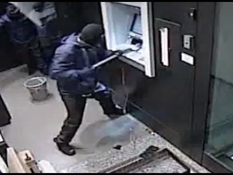 Un distributeur de billets attaqué à l'explosif - Italie.